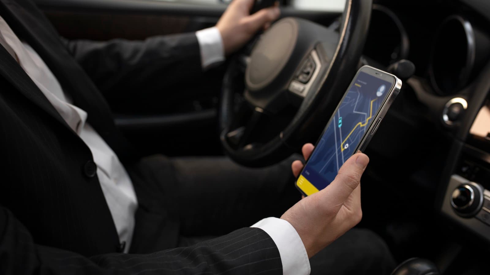 Driver using Rodshare to share a carpool ride